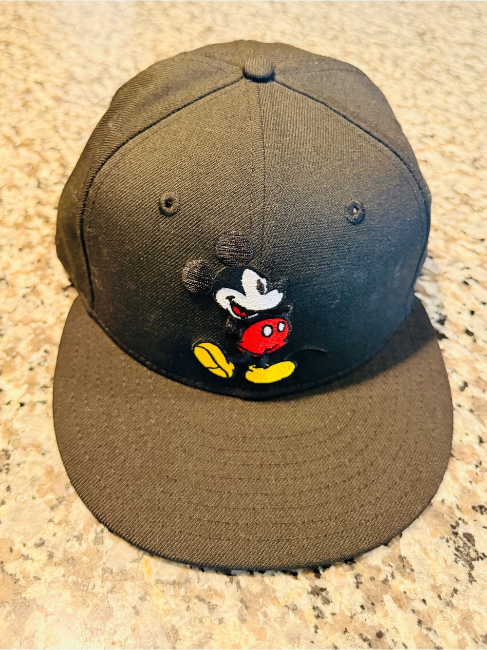 New Era Mickey Mouse 7 5/8
